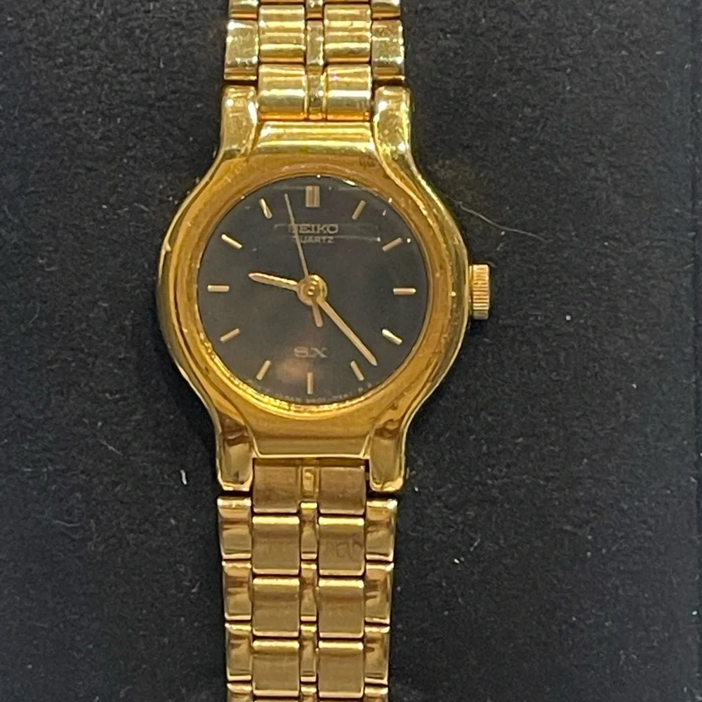 Seiko SX V401-0091 Gold Tone Women’s Watch